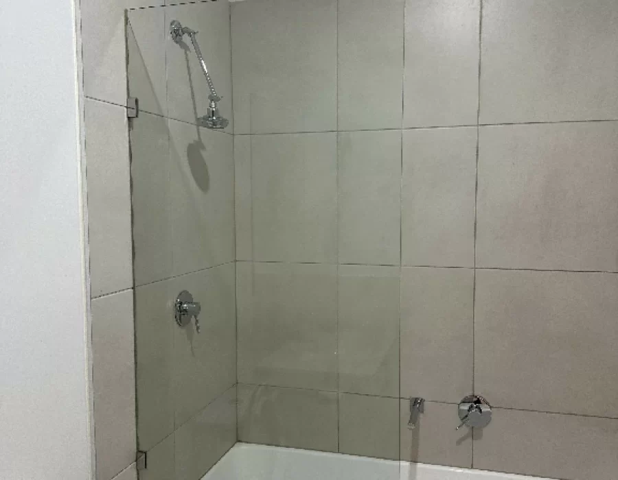 bathroom cleaning services